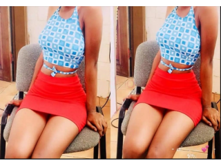 Petite skinny brune 🍆